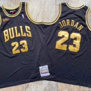 Regata NBA Chicago Bulls Retrô 1997 - 1998 Mitchell & Ness Authentic Jordan 23 - Preta