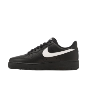 Tênis Air Force 1 Low "Black White" Preto / Branco