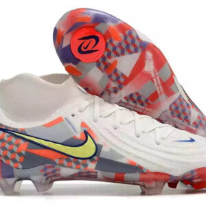 Chuteira Nike Phantom Luna II FG